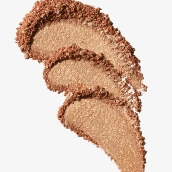 TOO FACED Moon Crush Out Of This World Highlighter Shade Summer Moon - Picture 8 of 16